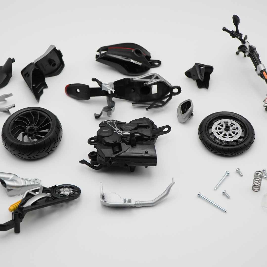 1:12 Build | XDiavel