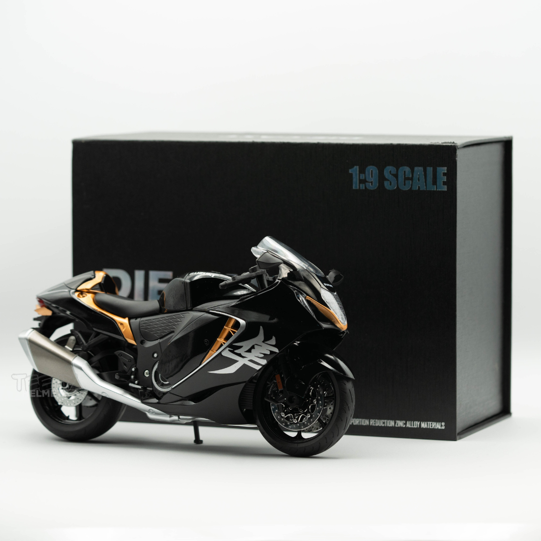 Suzuki Hayabusa 1300 | 1:9 Scale