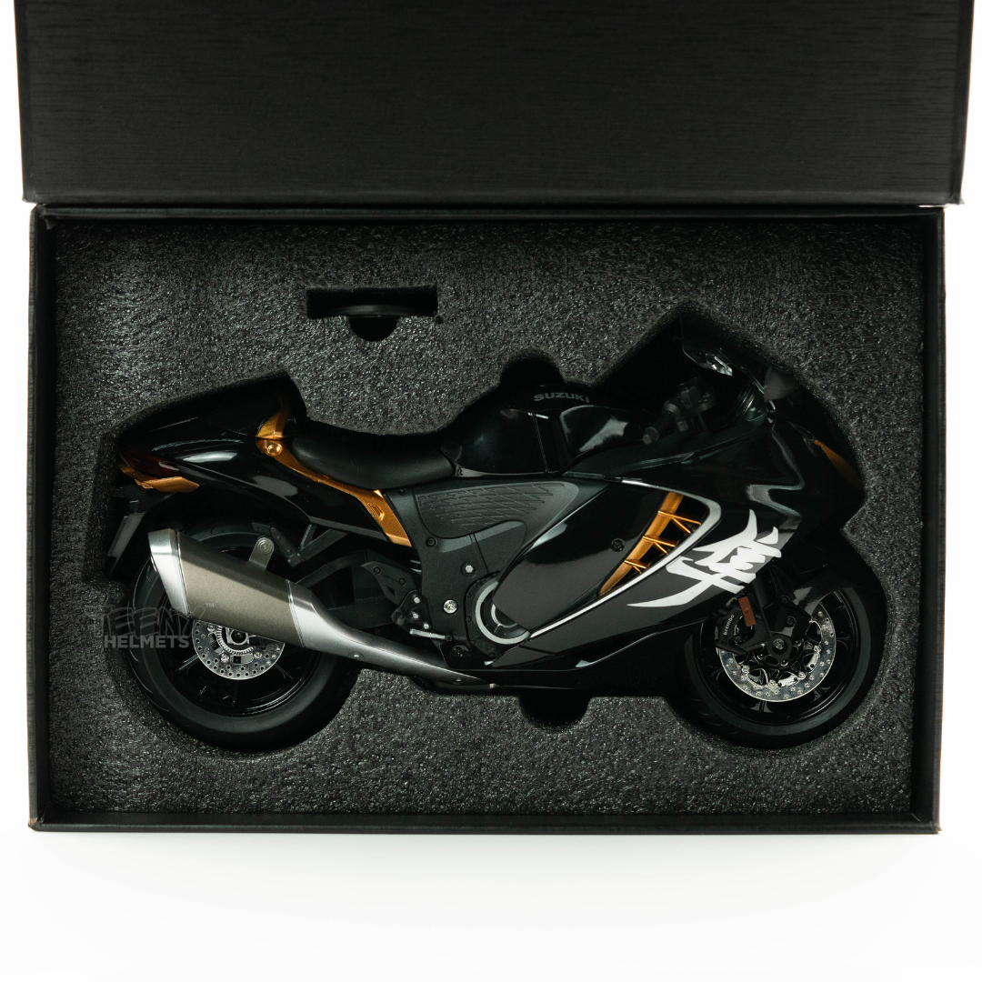 Suzuki Hayabusa 1300 | 1:9 Scale